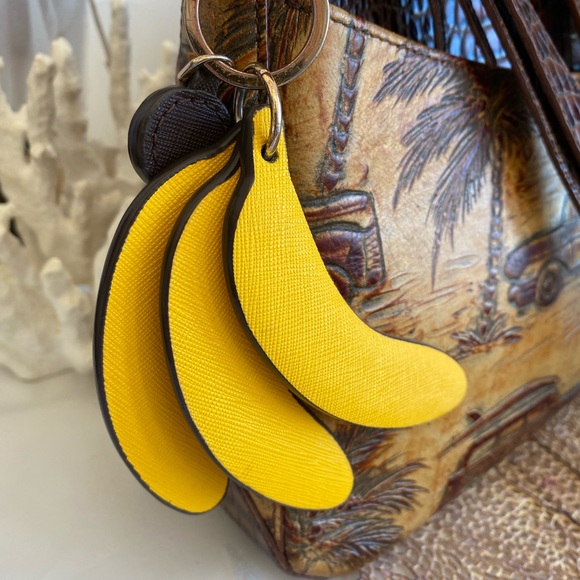 🌴1st Edition🌴CHOCOLATE COPA CABANA ISABELLE BRAHMIN +TORY BURCH BANANAS TASSEL - Picture 4 of 14